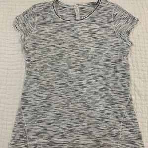 Lululemon Swiftly Tech Short sleeve shirt